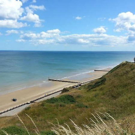 Tranquillity sea side caravan Appartamento Trimingham Esterno foto