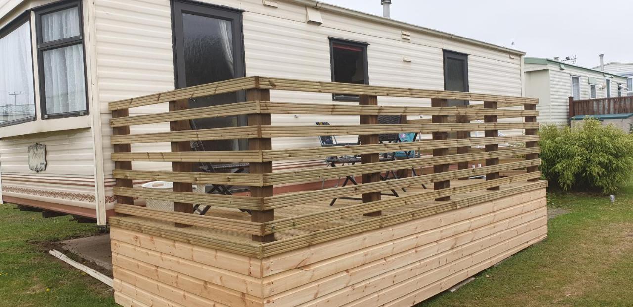 Tranquillity sea side caravan Appartamento Trimingham Esterno foto