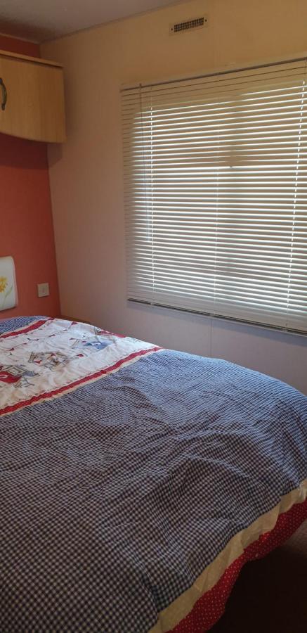 Tranquillity sea side caravan Appartamento Trimingham Esterno foto